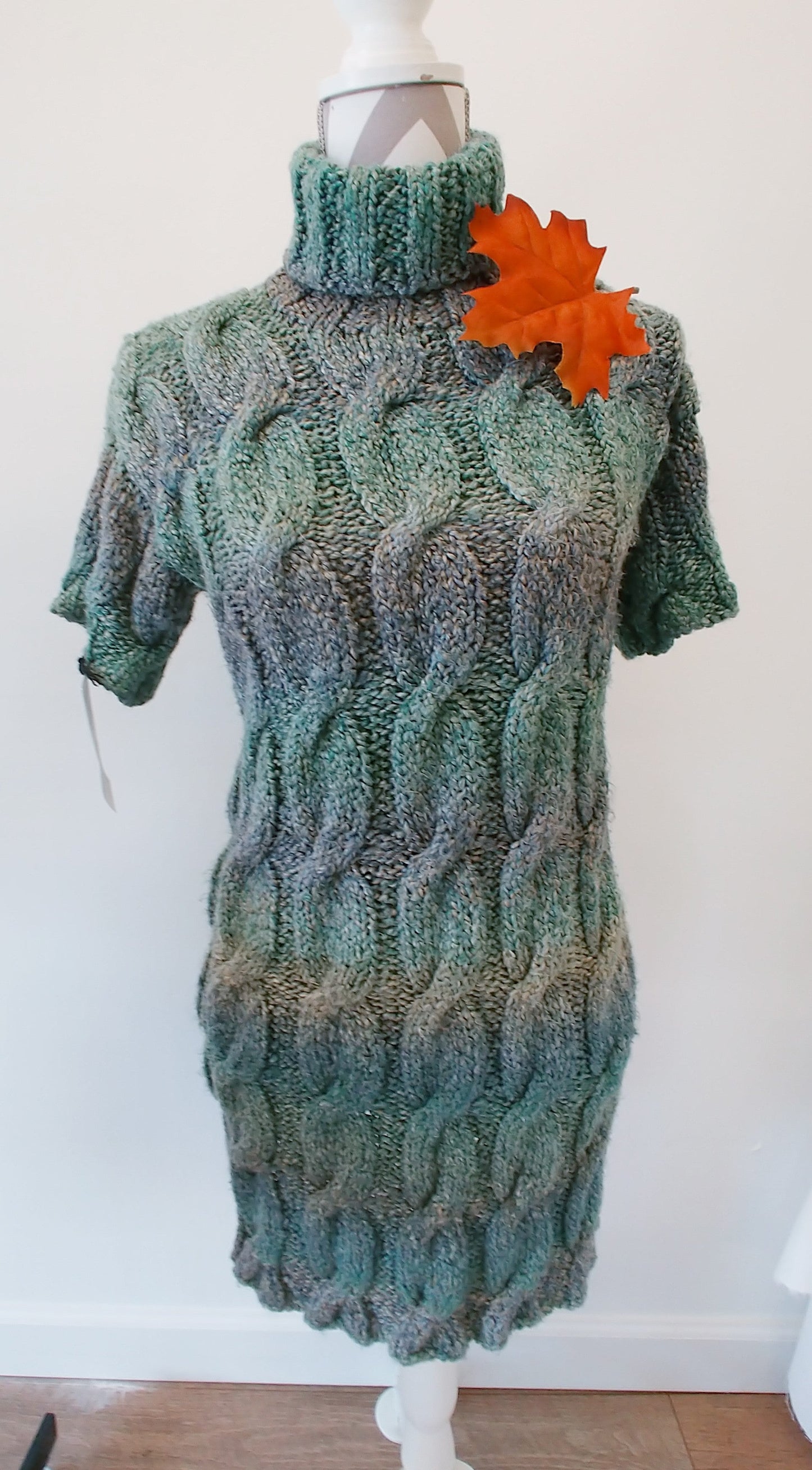 Cable Knit Tunic - Trellis & Vine CLS Knit & Crochet Sweater Tunic